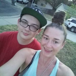 Meet your Posher, Alishia